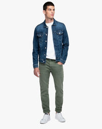 Casual Cool: The Essential Denim Jacket for Every Look"