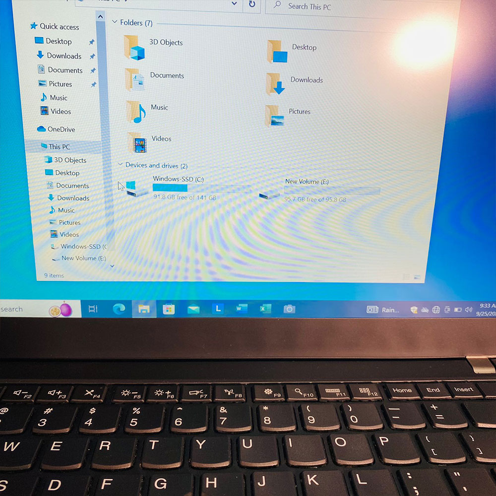 Lenovo | Thinkpad T460S | 256GB SSD | 8GB RAM | Core i5 | 6th Generation | Intel UHD Graphics 620 | Backlight Keyboard | 14″ HD LED Display | Laptop - Image 4