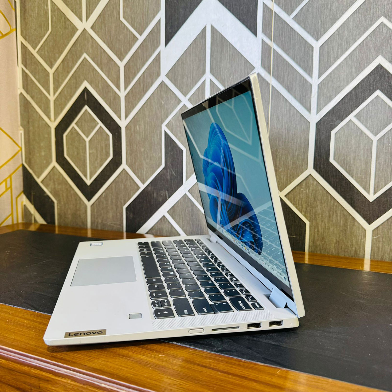 Lenovo | IdeaPad Flex 5 Laptop | Core i5-1035G1 | 16GB RAM | 256GB SSD | x360 Convertible | Touchscreen | 1.0GHz Processor | 14″ FHD Display | Laptop - Image 6