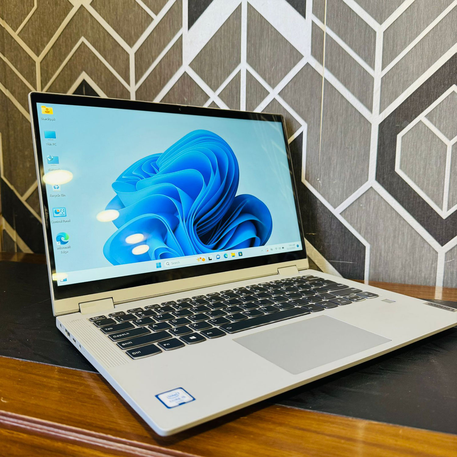Lenovo | IdeaPad Flex 5 Laptop | Core i5-1035G1 | 16GB RAM | 256GB SSD | x360 Convertible | Touchscreen | 1.0GHz Processor | 14″ FHD Display | Laptop - Image 9
