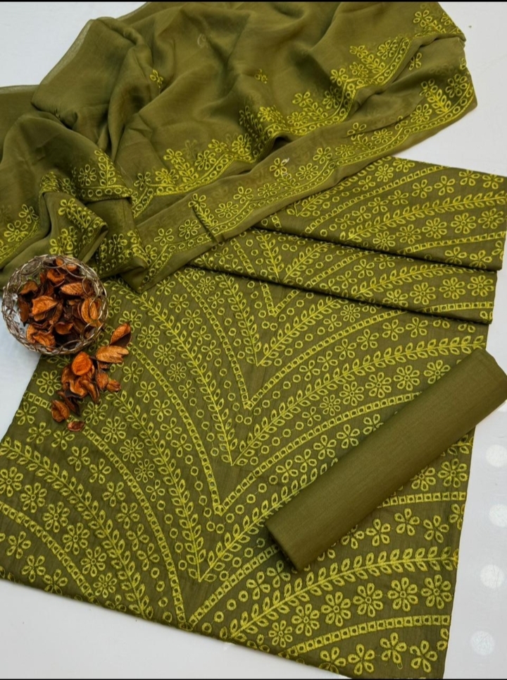 Chiffli Chicken Kari Lawn 3-Piece Suit - Image 6