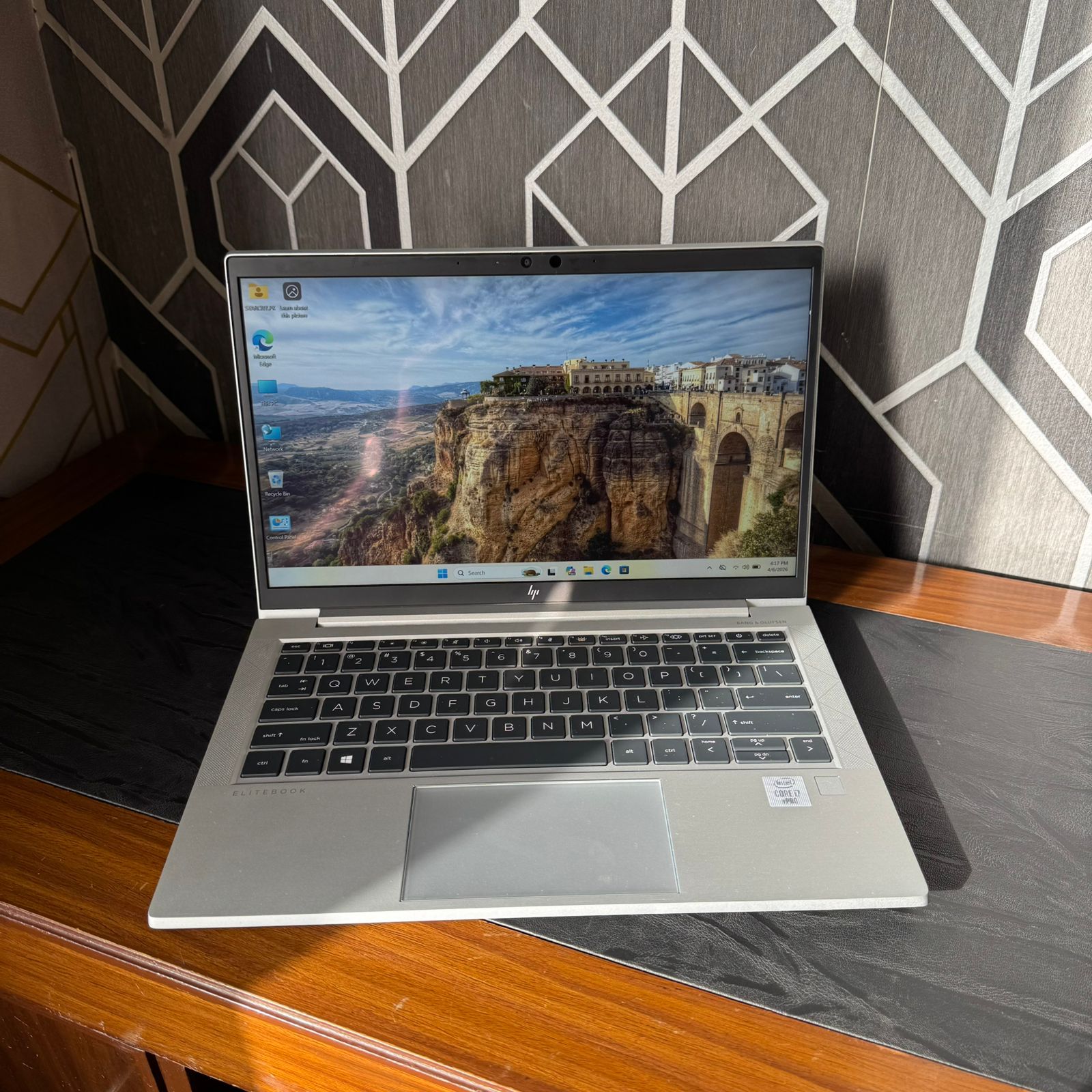 HP | EliteBook 830 G7 | 256GB SSD | 8GB RAM | Core i7 | 10th Gen | Touchscreen | Laptop - Image 5