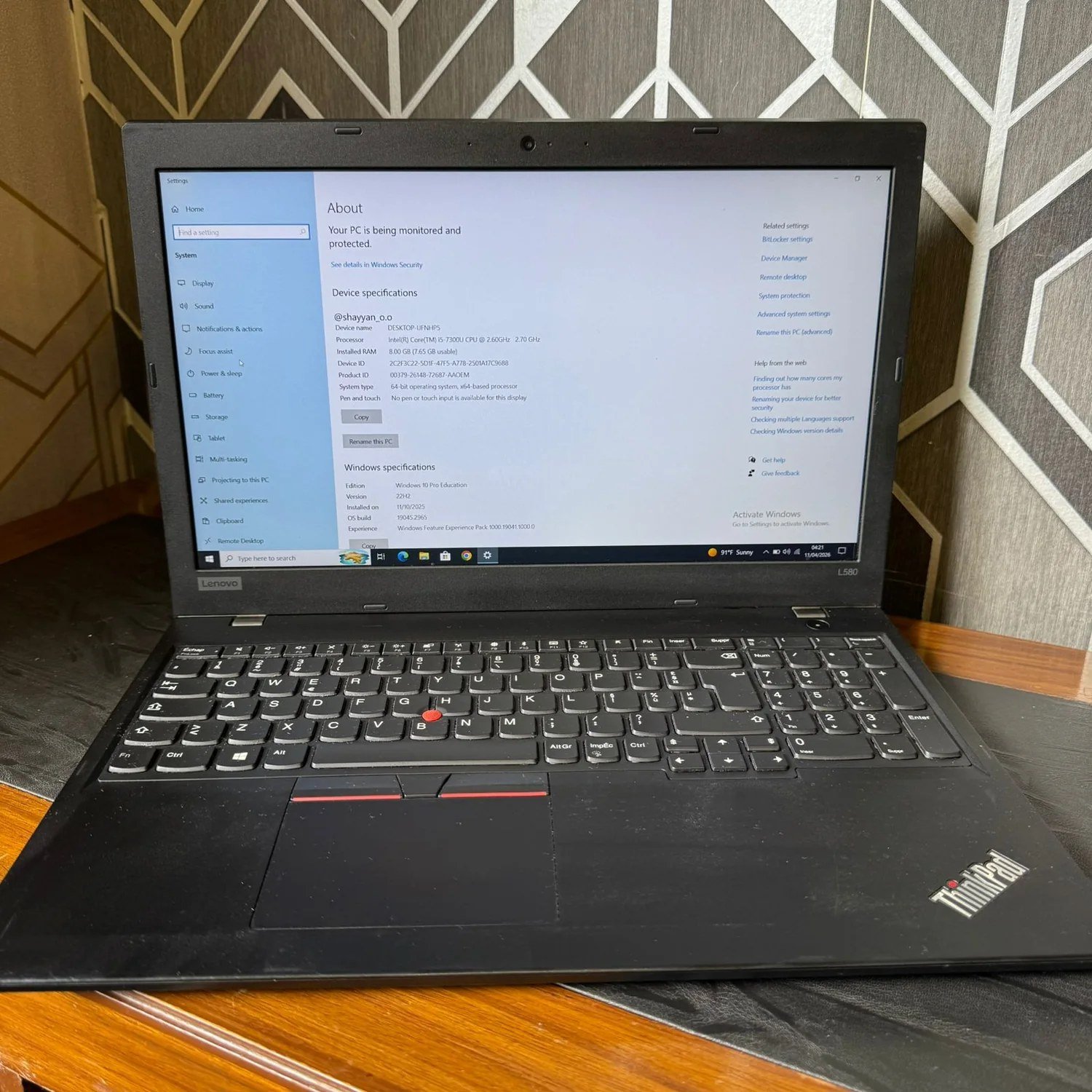 Lenovo | ThinkPad L580 | 256GB SSD | 8GB RAM | Intel Core i5-7300U | 15.6″ HD Display | Numeric Keypad | Laptop - Image 4
